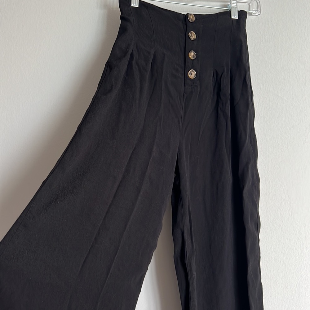 Lulus black wide leg ankle length button up pants